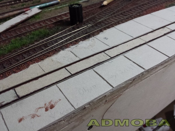 Aus Pappe wird Beton